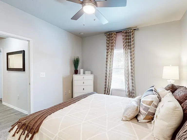 Brynwood Apartments — Photo 87