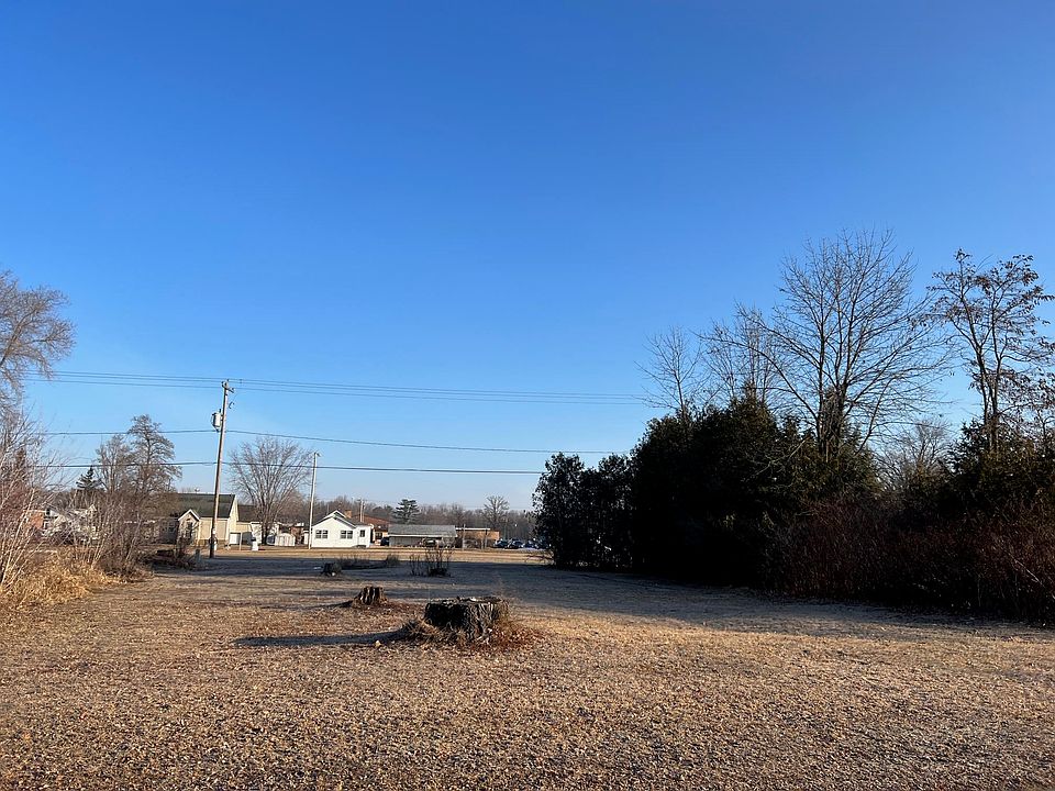 2nd image of 414 E Groninger St