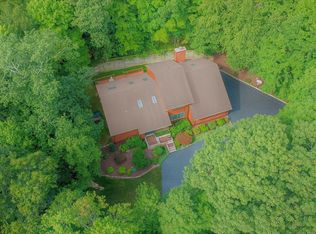 78 Green Hill Rd, Kinnelon, NJ 07405