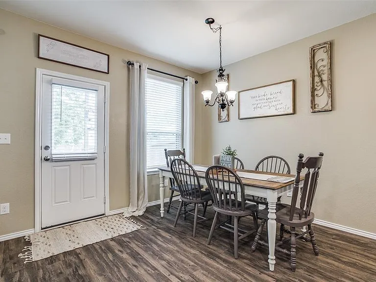 2151 Lost Timbers Dr — Photo 20