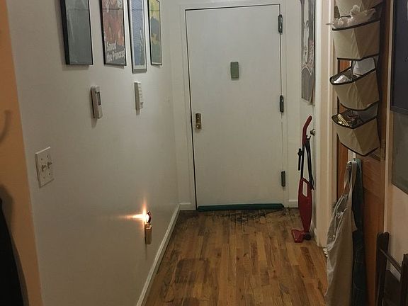 5th image of 2601 2nd St #1