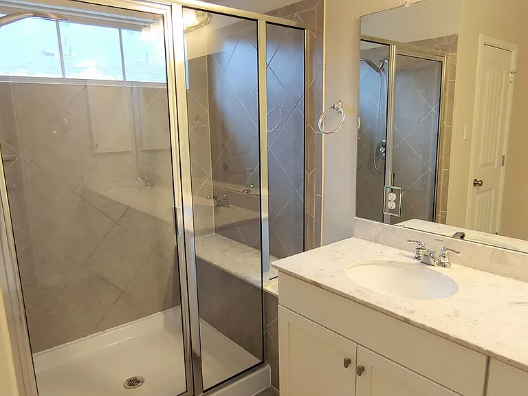 7220 Wyoming Springs Dr #902 — Photo 28
