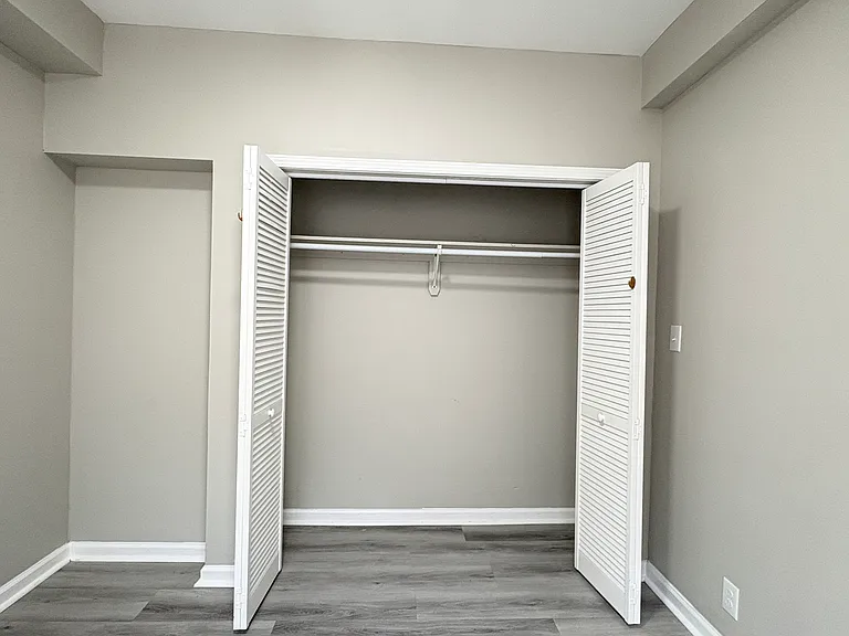 Meridian Living II — Photo 21