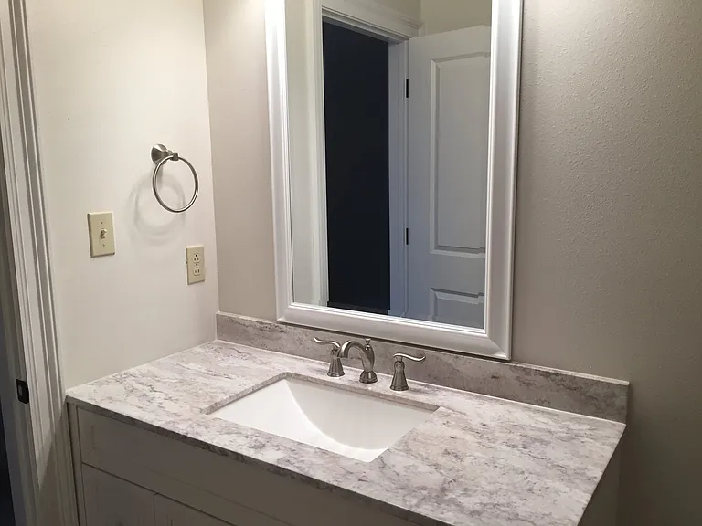 1555 Lake Ave — Photo 20