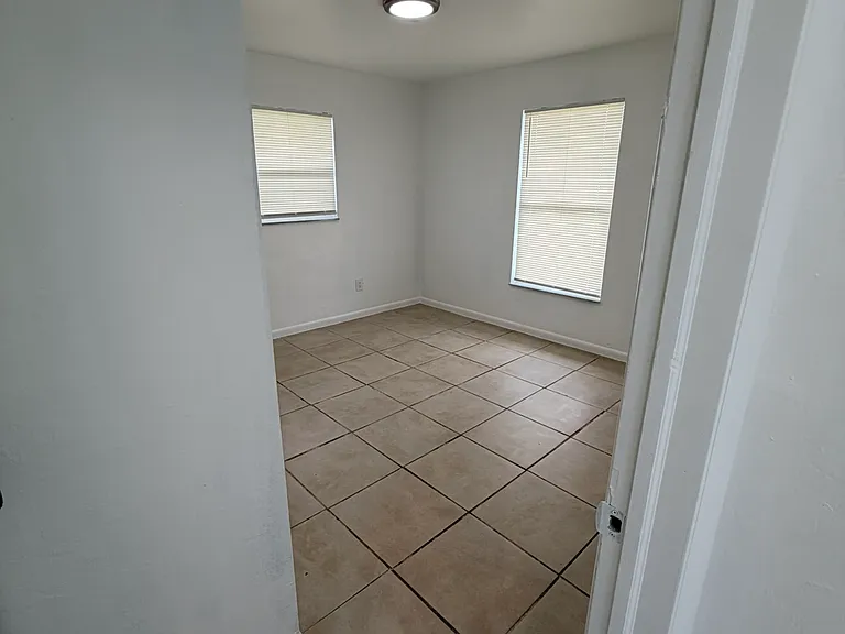 5546 7th Ave #5549 — Photo 8