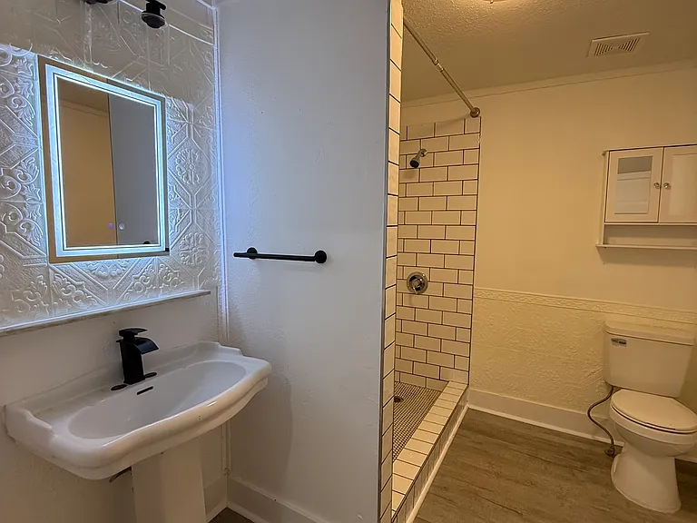 520 S Broadway Ave #5 — Photo 3