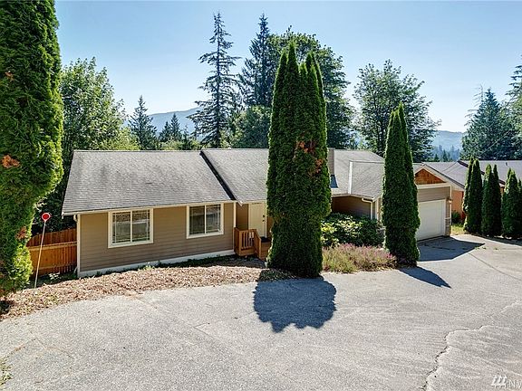 2nd image of 344 W Alder Dr