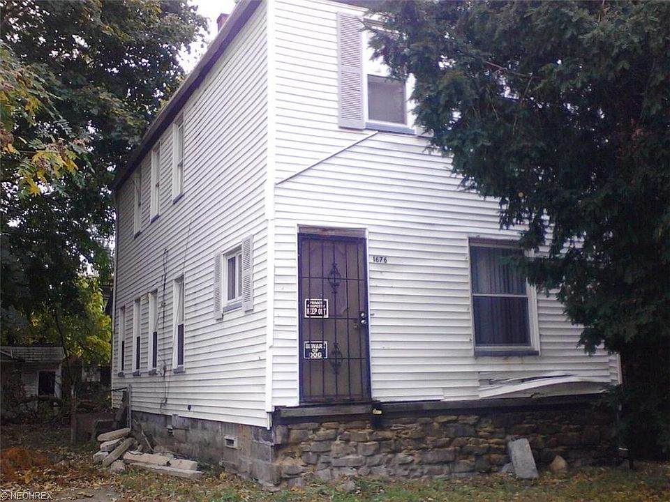 1st image of 1676 Lockwood Ave