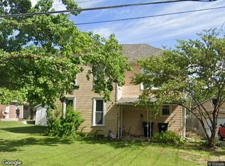 416 W 6th St, Holton, KS 66436
