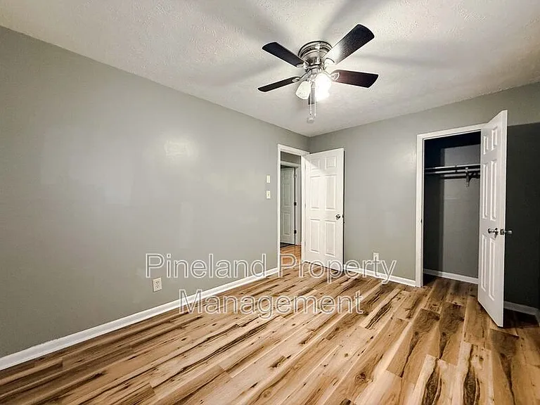 6151 Wynnwood Dr — Photo 16