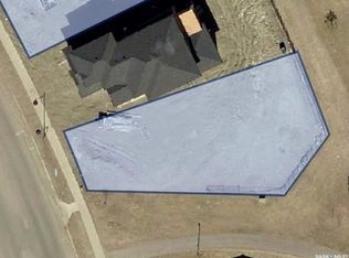 702 Kensington Blvd, Saskatoon, SK S7L6G7