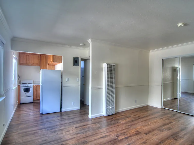 2240 Angela Ct #9 — Photo 4