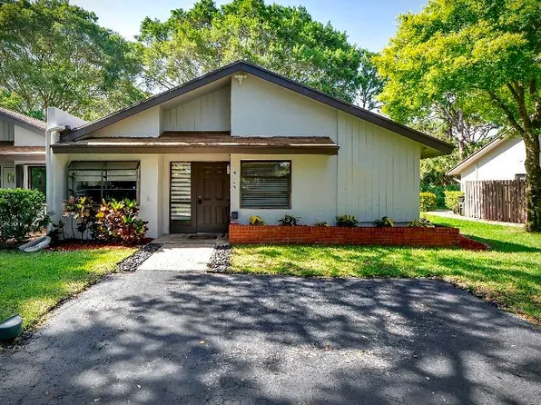 4148 Palm Forest Drive S, Delray Beach, FL 33445