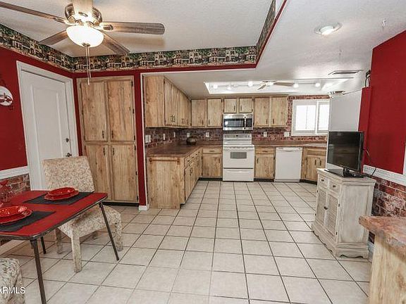 3rd image of 26225 S Lakemont Dr