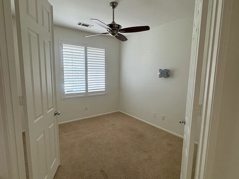 79667 Winsford Dr — Photo 6