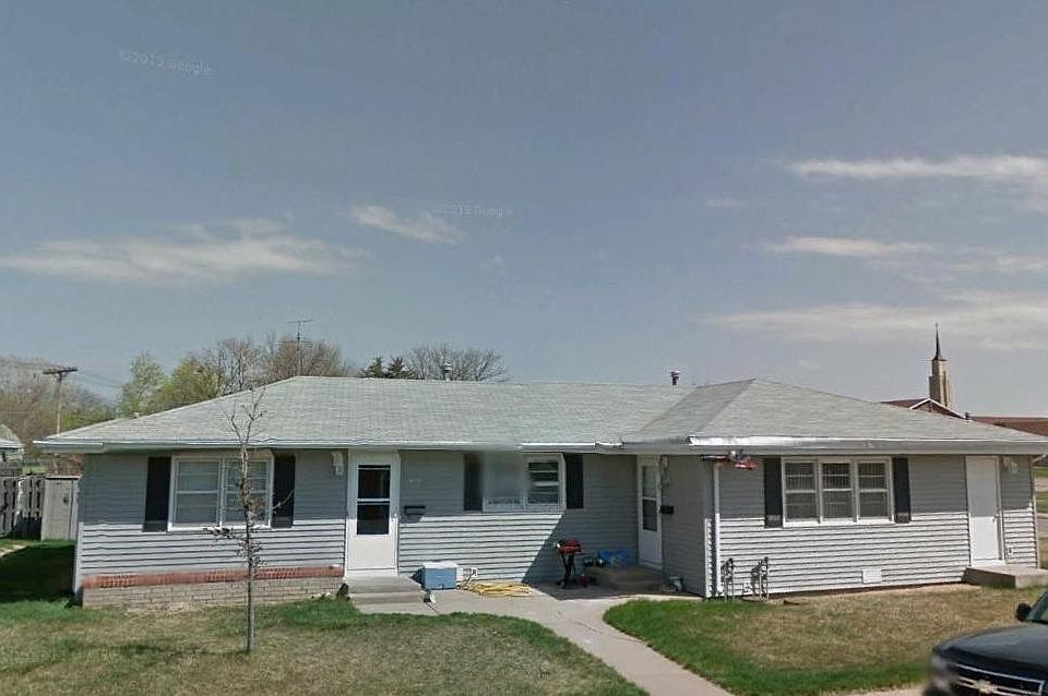 1st image of 421 S Sherman Ave