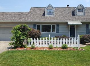 7991 Webster Rd, Strongsville, OH 44136