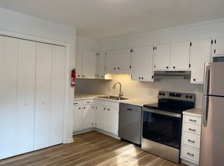 423 Franklin St #421, Mount Airy, NC 27030