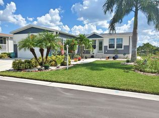 2936 Tara Lakes Cir #633, North Fort Myers, FL 33917