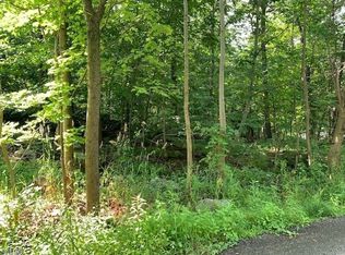 12 Emerald Dr, Highland Lakes, NJ 07422