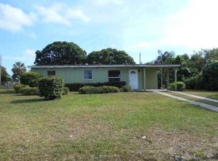 2433 2nd Pl SW, Vero Beach, FL 32962