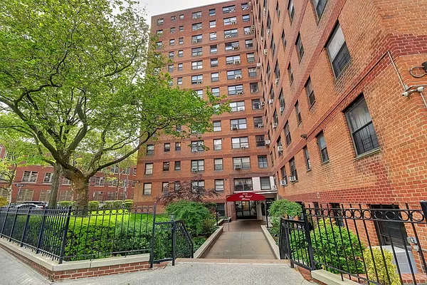 Sold by City Connections Realty | media 11