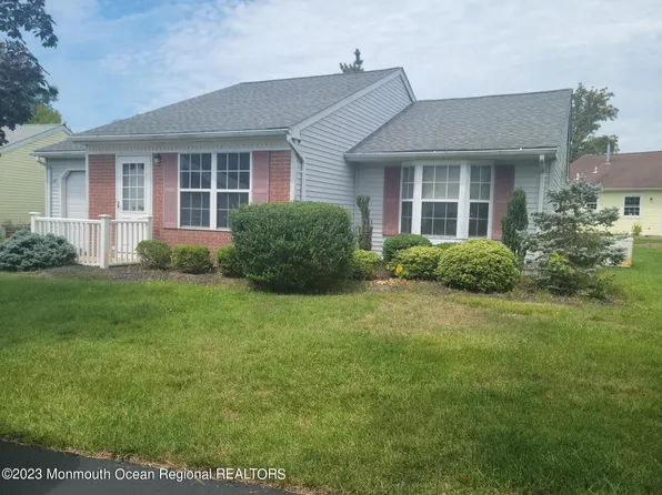 21 Linton Close, Freehold, NJ 07728