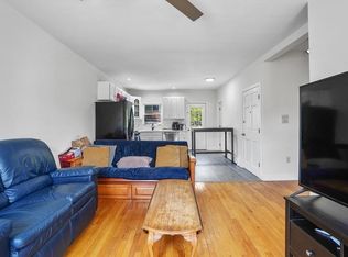 140 D St #2, Boston, MA 02127