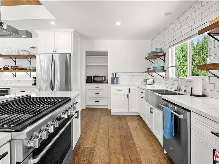 6212 Tunney Ave — Photo 4