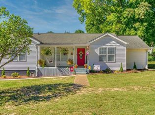 3003 E 12th Ave, Sheffield, AL 35660