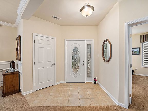 4th image of 212 Patriot Ln