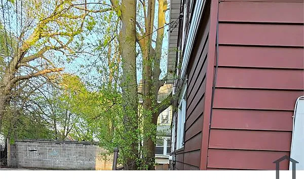 15 Cutler St — Photo 19
