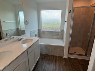 309 Bronco Billy Dr, Jarrell, TX 76537