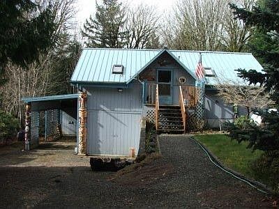 1st image of 240 Cirque Dr