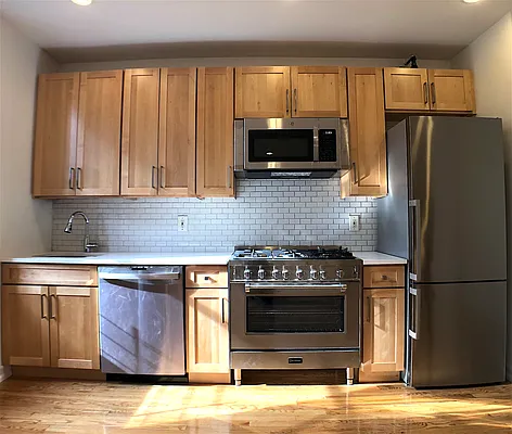 Rented by Bohemia Realty Group | media 25