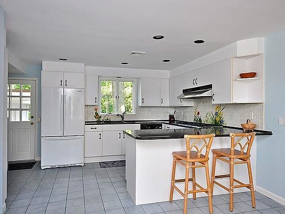 Eat in Kitchen