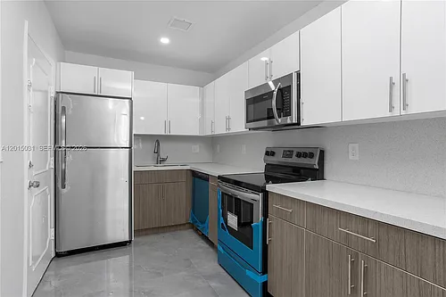 11930 NE 19th Dr #1 Photo 1