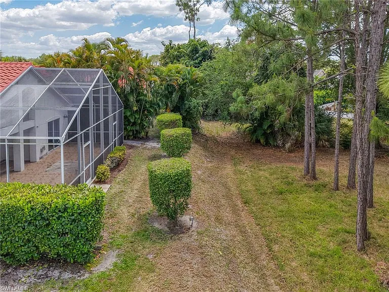 351 Pindo Palm Dr — Photo 42