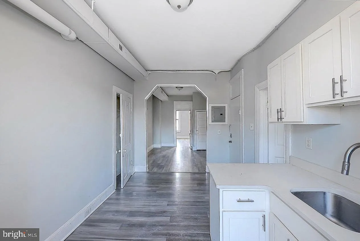1 bed, $1,200 — Photo 3