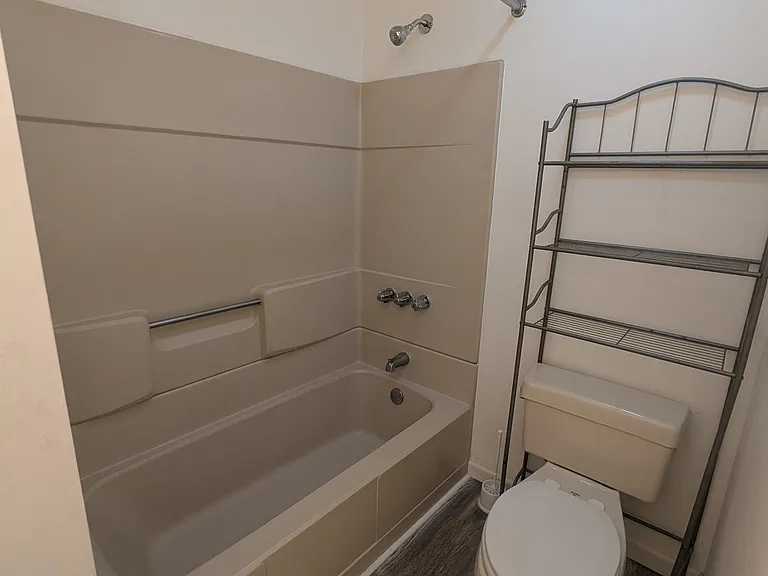 205 Jefferson St #3 — Photo 7