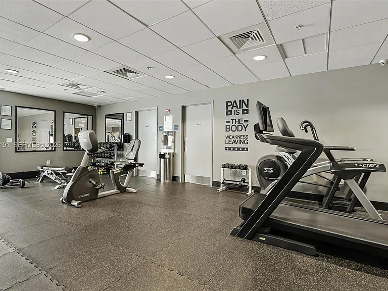 2275 Biscayne Blvd #1004 — Photo 26