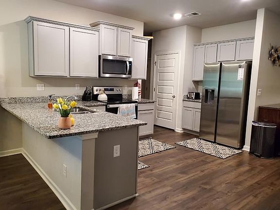 4th image of 8115 Highland Dr SW #1