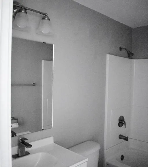 3110 NE Tide Ave — Photo 15