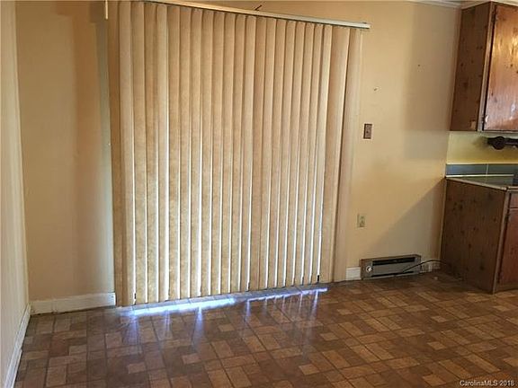 5th image of 318 Taylor Dr