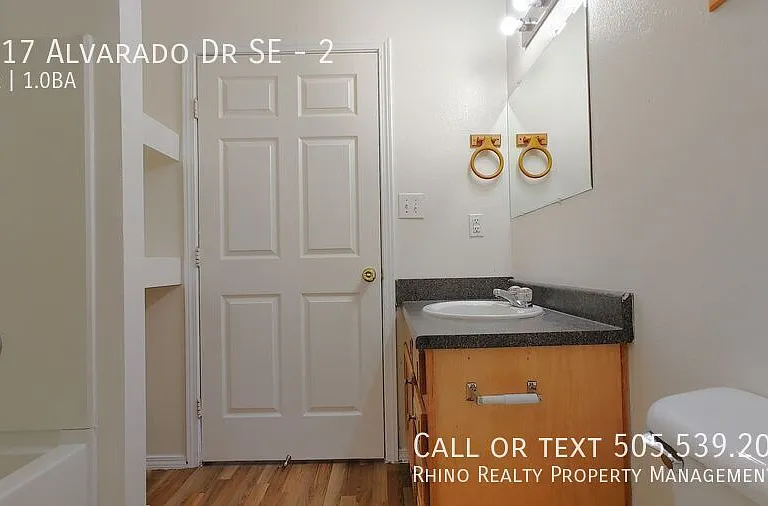 1017 Alvarado Dr SE #2 — Photo 7