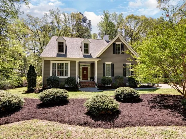 105 James Bray Dr, Williamsburg, VA 23188