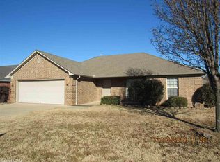 1635 Jasmine Ln, Conway, AR 72034