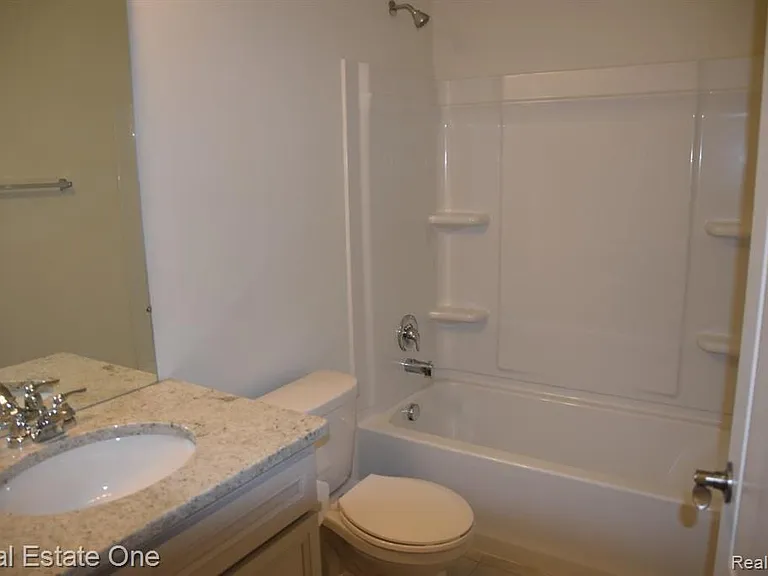 1113 Lark St #41 — Photo 18