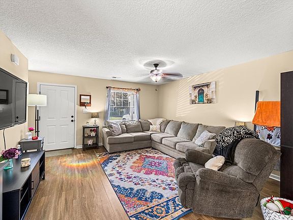 3rd image of 117 Pewter Way