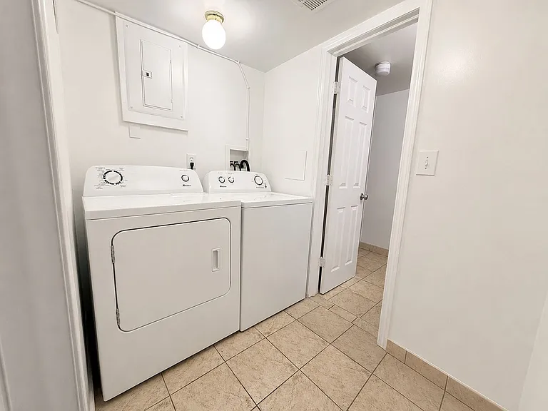 6087 S 1430 E #B — Photo 14
